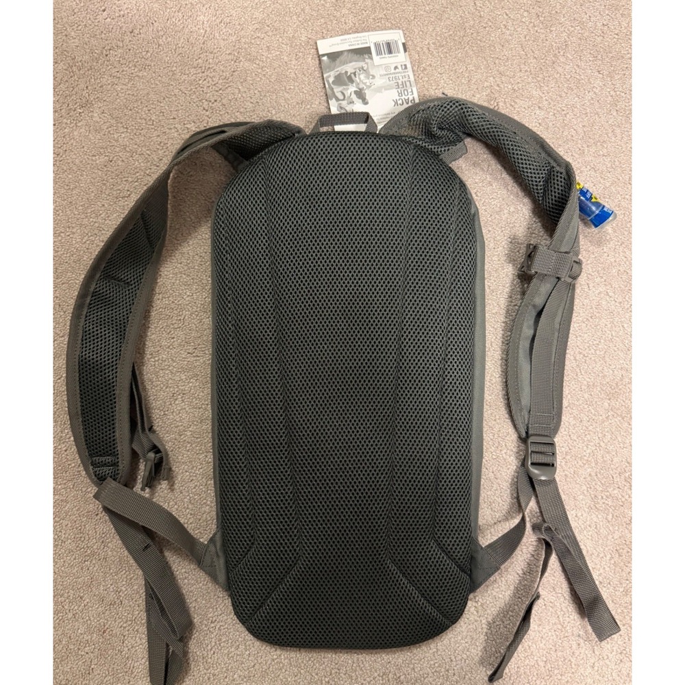Outdoor Products Knox Hydration Pack 7.5L New w/ Tags Hiking cyclist Warranty - Picture 2 of 5